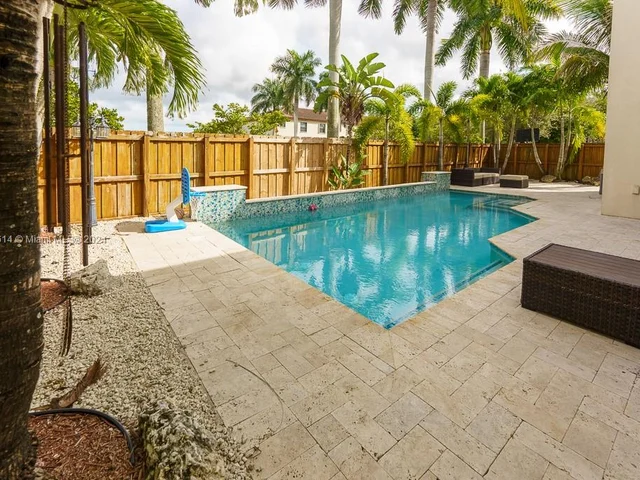 109 SE 36th Pl, Homestead FL 33033