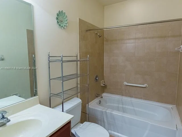 109 SE 36th Pl, Homestead FL 33033