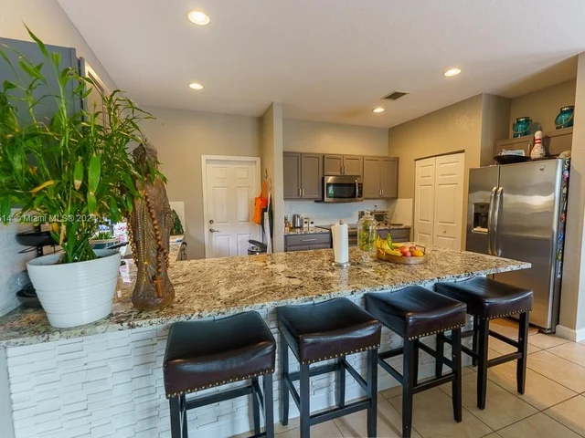 109 SE 36th Pl, Homestead FL 33033