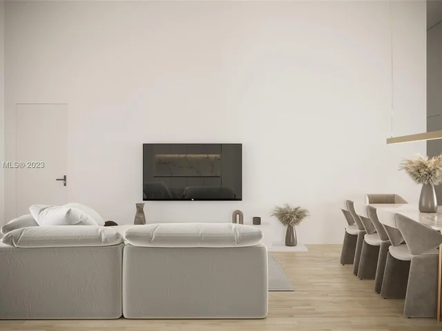 325 NE 21st Ct, Wilton Manors FL 33305