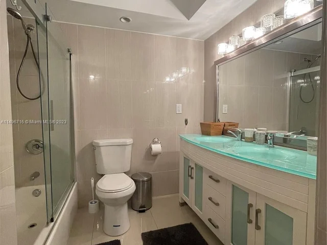 3180 S Ocean Dr # 519, Hallandale Beach FL 33009