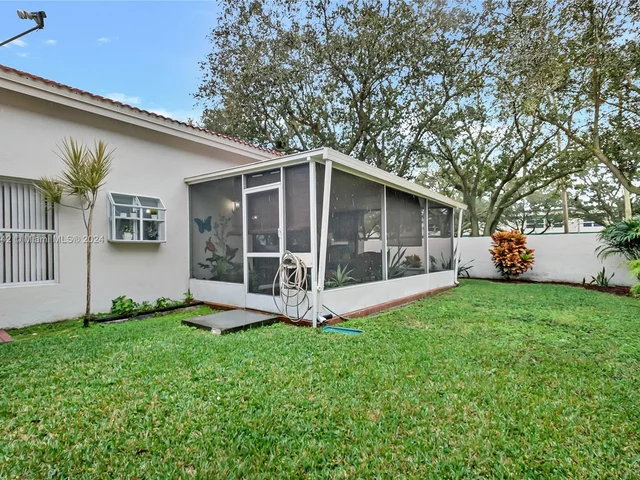 12756 NW 11th Ct, Sunrise FL 33323