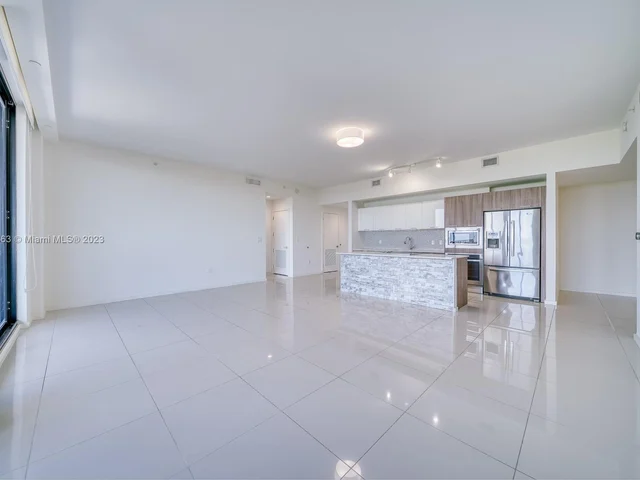 5252 NW 85th Ave, Doral FL 33166