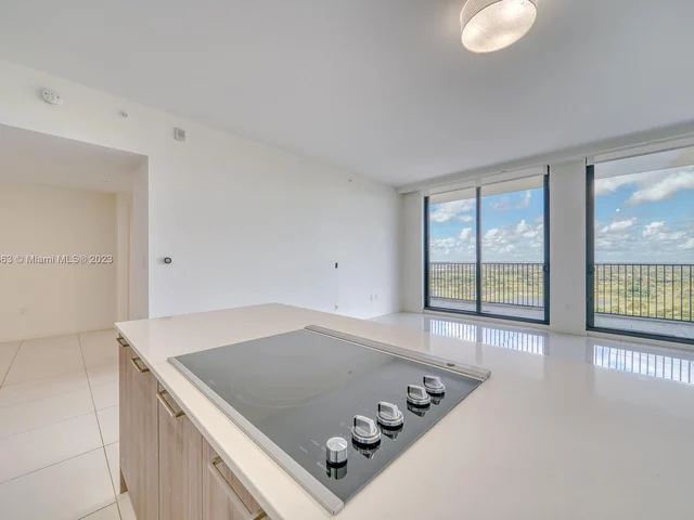 5252 NW 85th Ave, Doral FL 33166