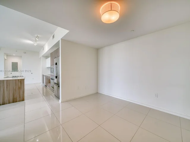 5252 NW 85th Ave, Doral FL 33166