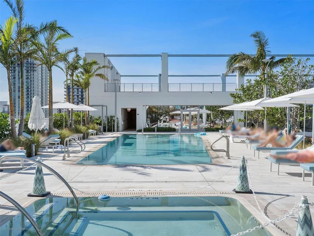 700 NE 26th terrace # 5301, Miami FL 33137