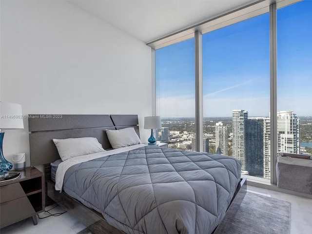 700 NE 26th terrace # 5301, Miami FL 33137