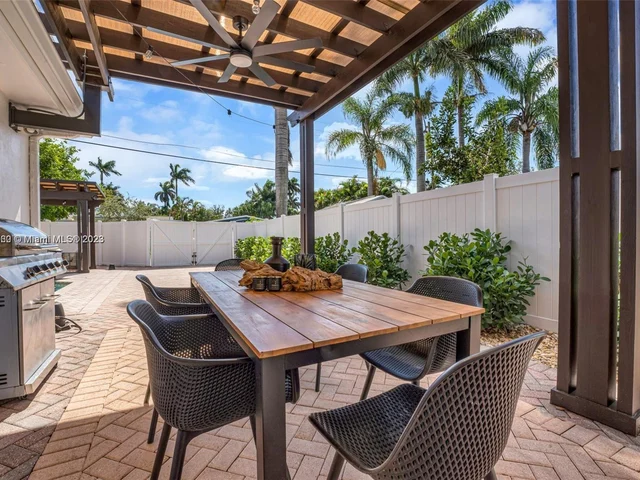 1514 Liberty St, Hollywood FL 33020