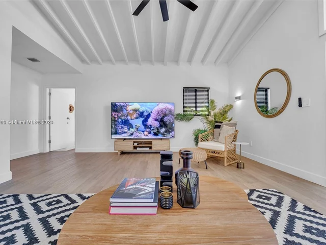 1514 Liberty St, Hollywood FL 33020