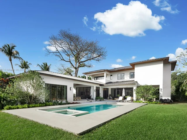 7310 SW 104th St, Pinecrest FL 33156