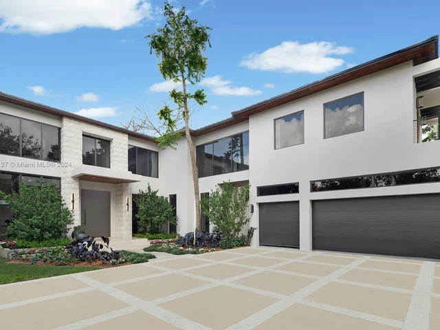 7310 SW 104th St, Pinecrest FL 33156