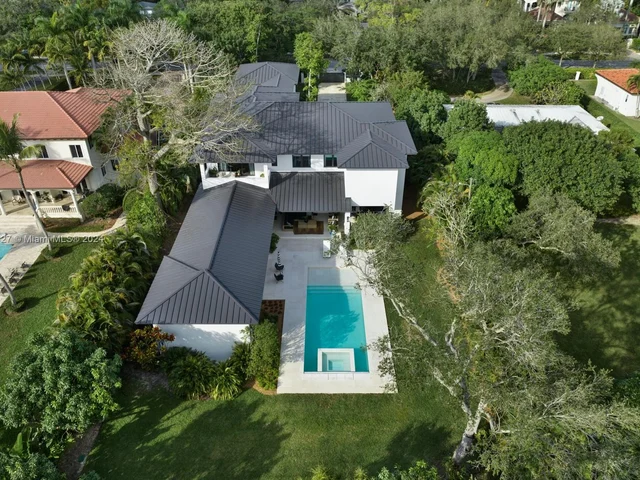 7310 SW 104th St, Pinecrest FL 33156