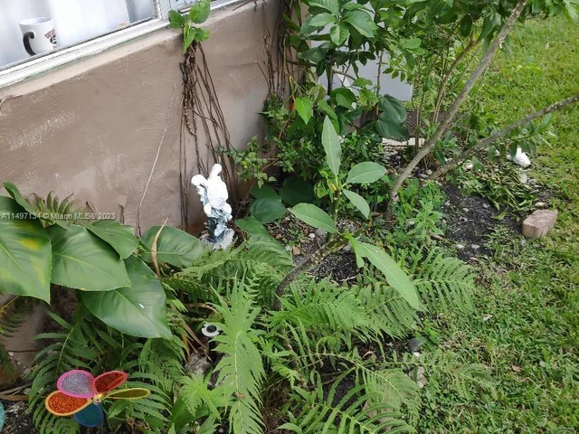 1710 NE 191st St # 3, Miami FL 33179