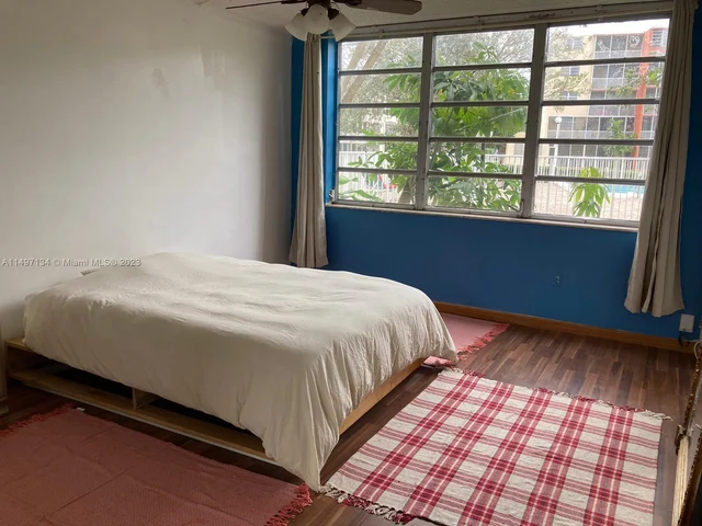 1710 NE 191st St # 3, Miami FL 33179