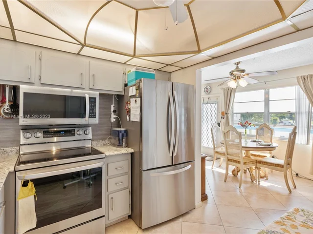 2055 Lyndhurst K # 2055, Deerfield Beach FL 33442