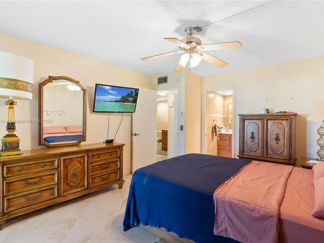 2055 Lyndhurst K # 2055, Deerfield Beach FL 33442