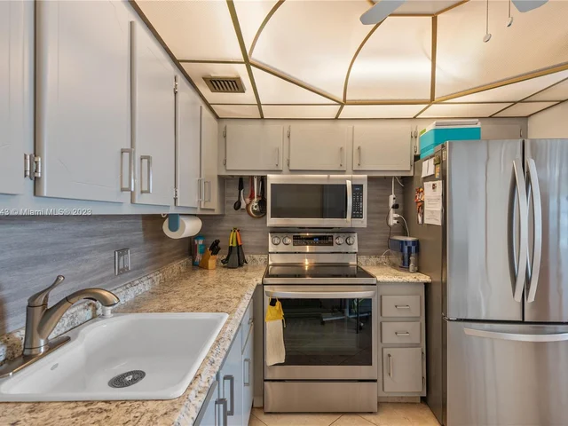 2055 Lyndhurst K # 2055, Deerfield Beach FL 33442