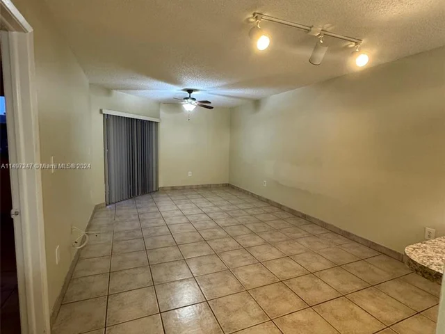 9945 Nob Hill Ct # 9945, Sunrise FL 33351