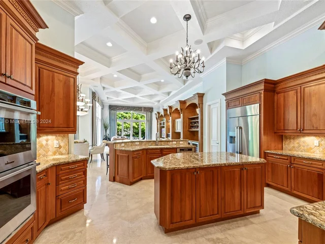 15093 SW 16th St, Davie FL 33326