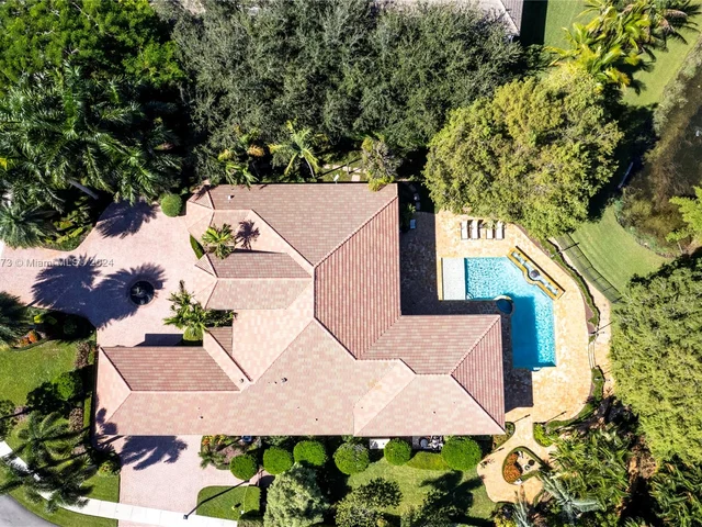 15093 SW 16th St, Davie FL 33326