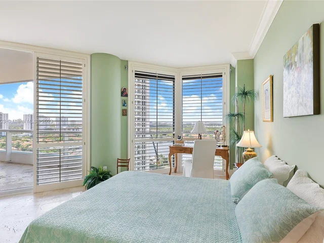 21150 NE 38th Ave # 1804, Miami FL 33180