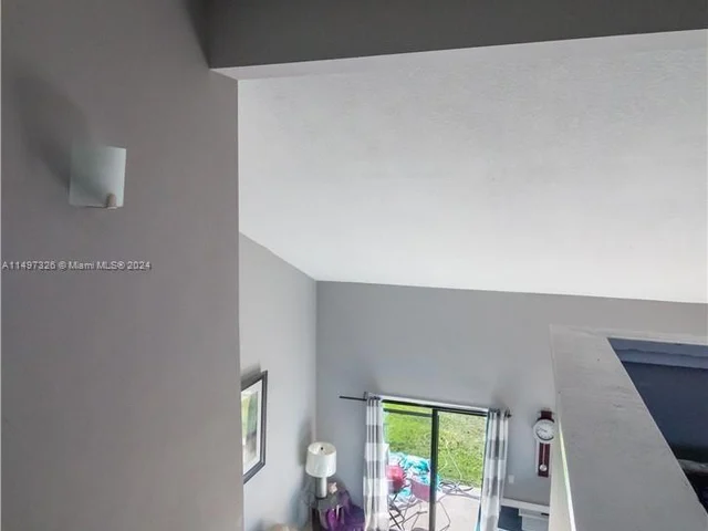 4287 S Pine Island Rd, Davie FL 33328