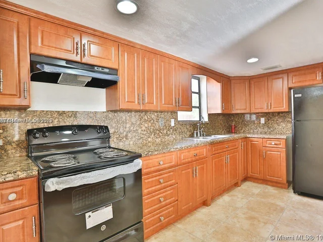 9100 SW 73rd St, Miami FL 33173