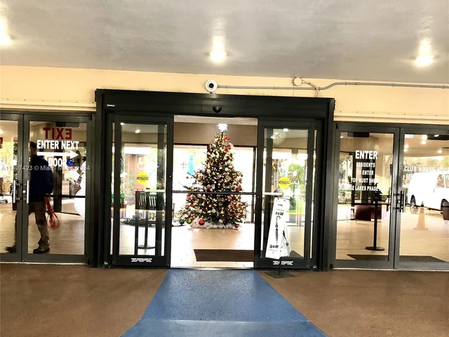 9320 Sunrise Lakes Blvd # 308, Sunrise FL 33322