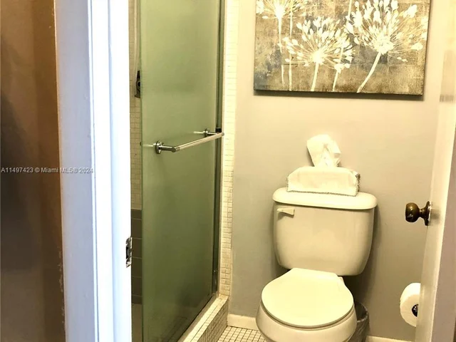 9320 Sunrise Lakes Blvd # 308, Sunrise FL 33322