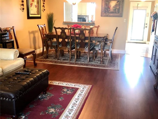 9320 Sunrise Lakes Blvd # 308, Sunrise FL 33322