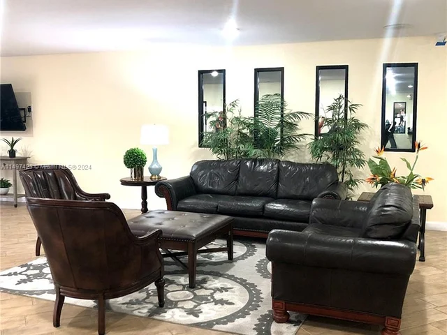 9320 Sunrise Lakes Blvd # 308, Sunrise FL 33322