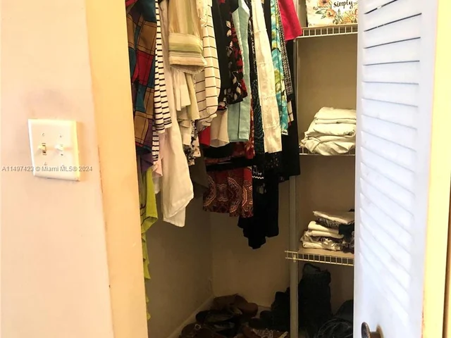 9320 Sunrise Lakes Blvd # 308, Sunrise FL 33322