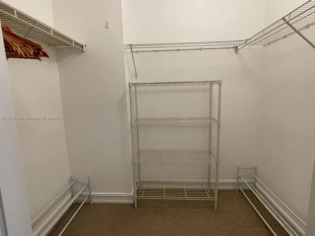 3001 NE 185th St # 114, Aventura FL 33180