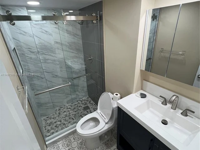 2101 S Ocean Dr # 2007, Hollywood FL 33019