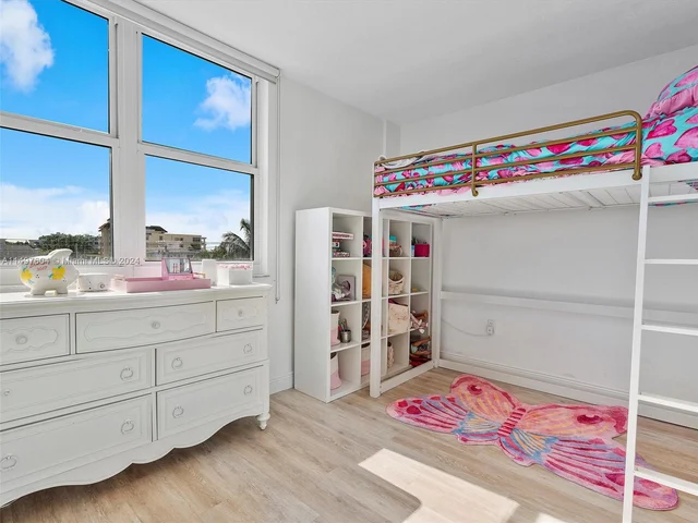 10350 W Bay Harbor Dr # 4H, Bay Harbor Islands FL 33154