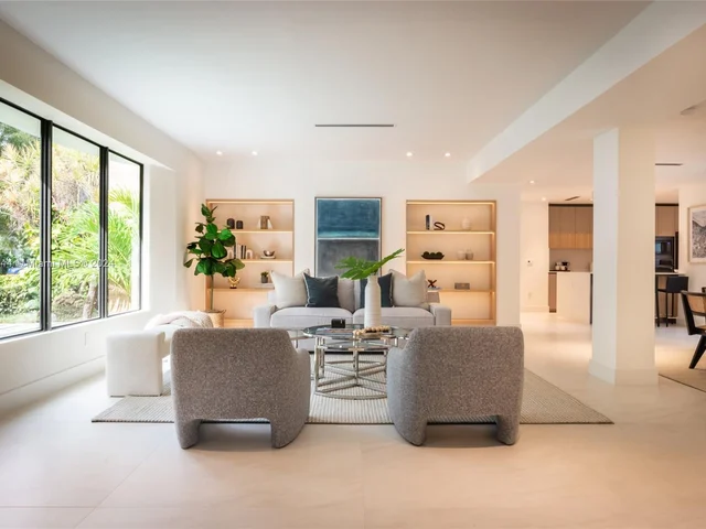 4321 Alton Rd, Miami Beach FL 33140