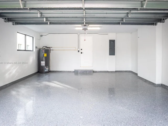 4321 Alton Rd, Miami Beach FL 33140