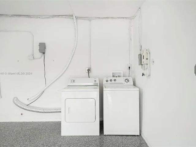 1739 W 79th St, Hialeah FL 33014