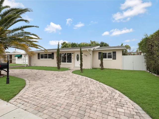 1739 W 79th St, Hialeah FL 33014