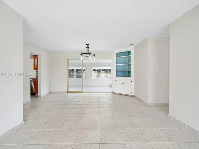 1739 W 79th St, Hialeah FL 33014