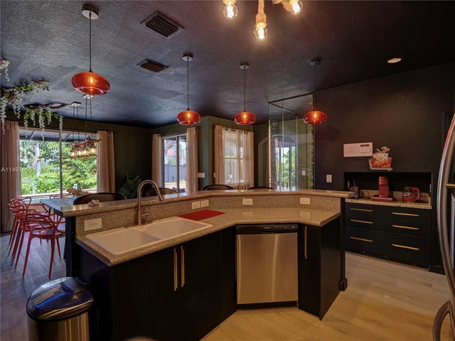 1104 SW 145th Ave, Miami FL 33184