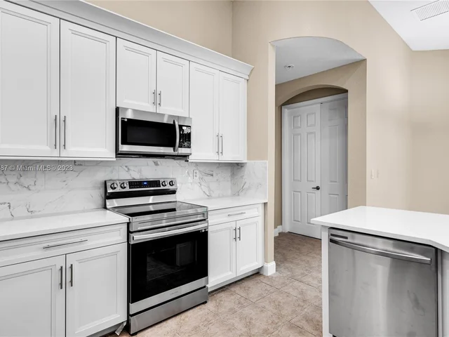 14909 SW 54th St, Miramar FL 33027