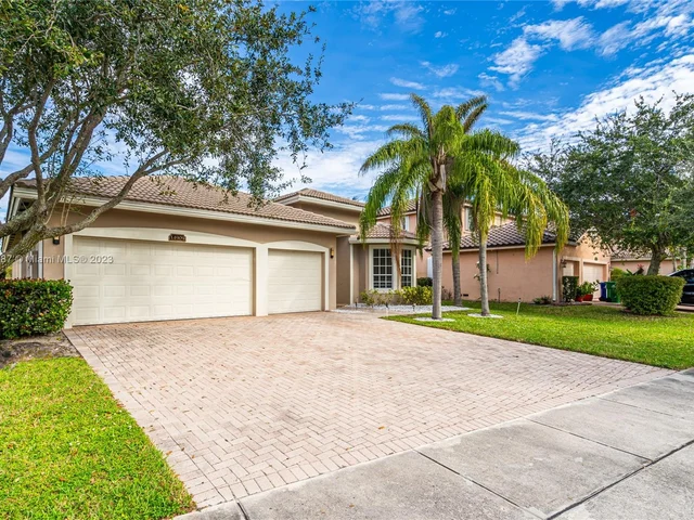 14909 SW 54th St, Miramar FL 33027