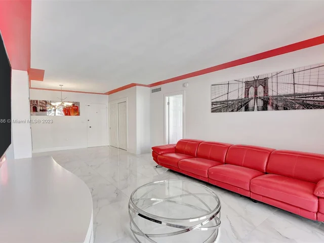 5555 Collins Ave # 11Z, Miami Beach FL 33140