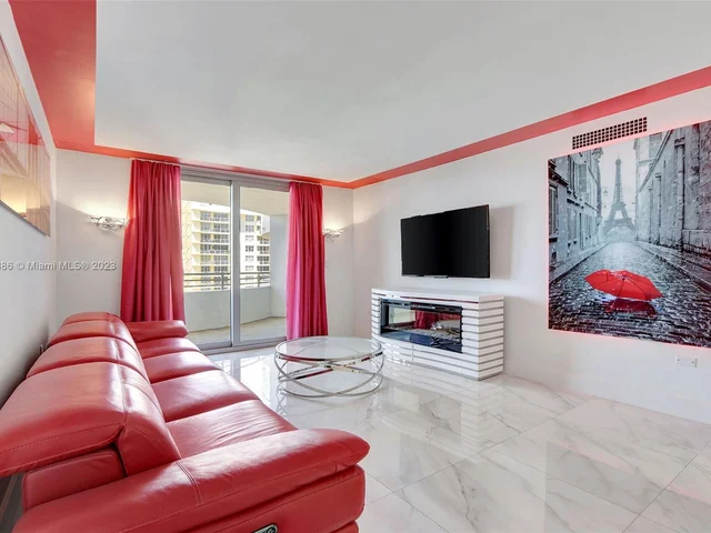 5555 Collins Ave # 11Z, Miami Beach FL 33140