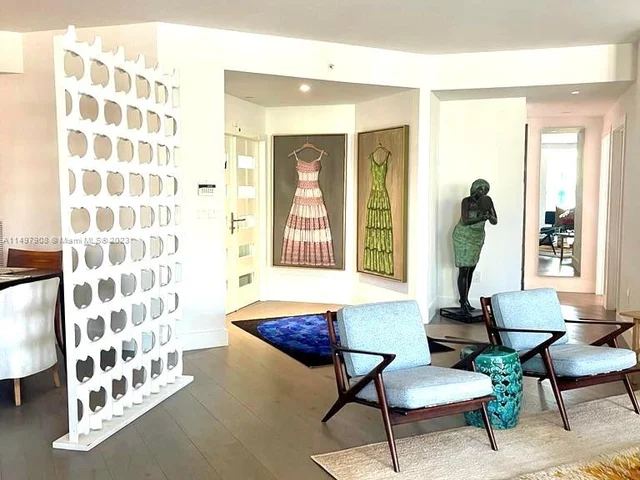 721 Crandon Blvd # 208, Key Biscayne FL 33149