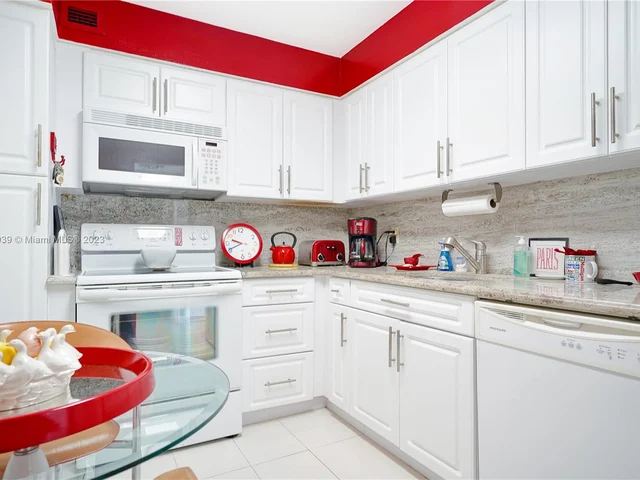 5 Island Ave # 16E, Miami Beach FL 33139