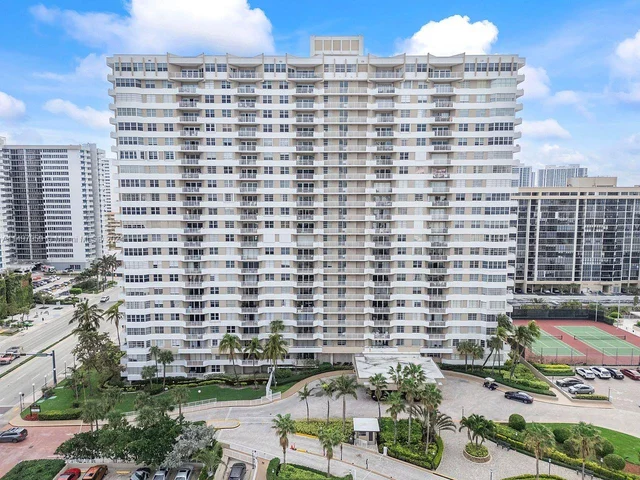 1985 S Ocean Dr # 19A, Hallandale Beach FL 33009