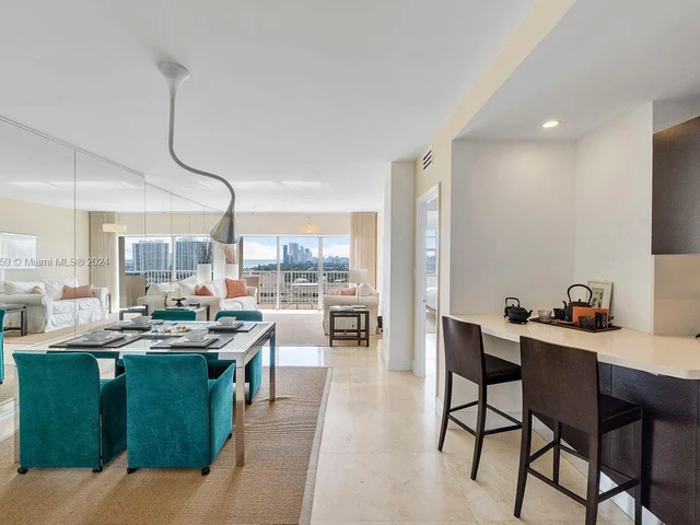 1985 S Ocean Dr # 19A, Hallandale Beach FL 33009