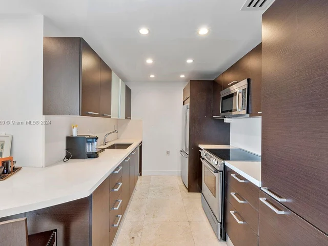 1985 S Ocean Dr # 19A, Hallandale Beach FL 33009